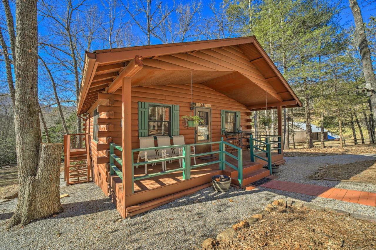 Franklin Cabin With Porch Near Hiking And Waterfalls! Exterior photo